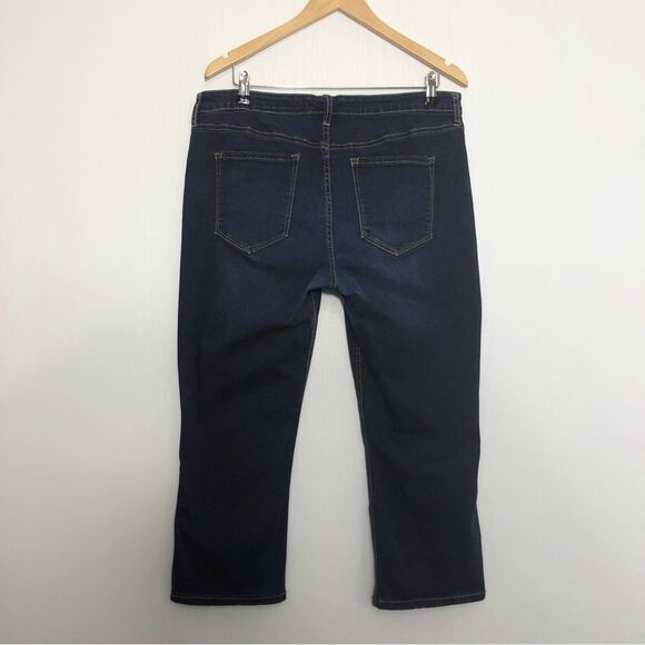 MiracleBody Jeans Womens Size 16 Blue Dark Wash Desire Crop Boot Cut - Picture 4 of 9